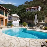 Daire Kaminaki By Tsiolis Family *